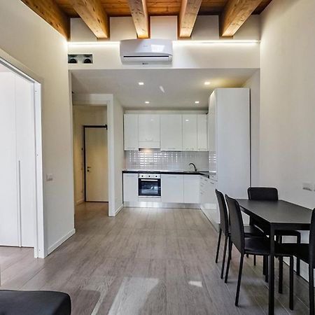Lux Apartment 2 Milano Metro M2 ภายนอก รูปภาพ