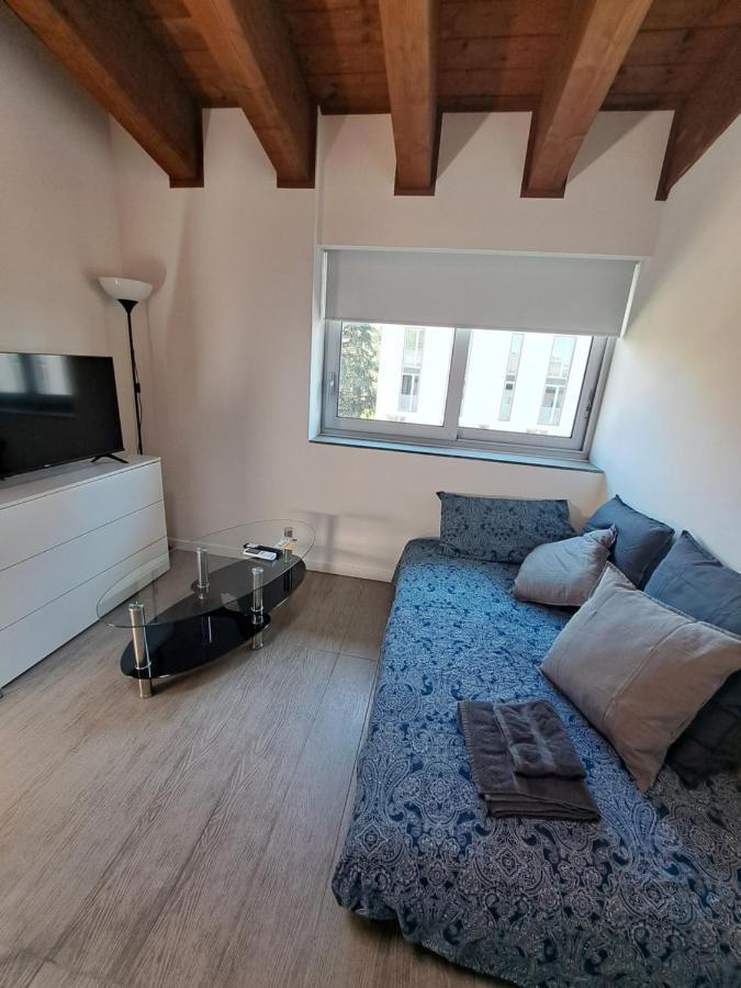 Lux Apartment 2 Milano Metro M2 ภายนอก รูปภาพ
